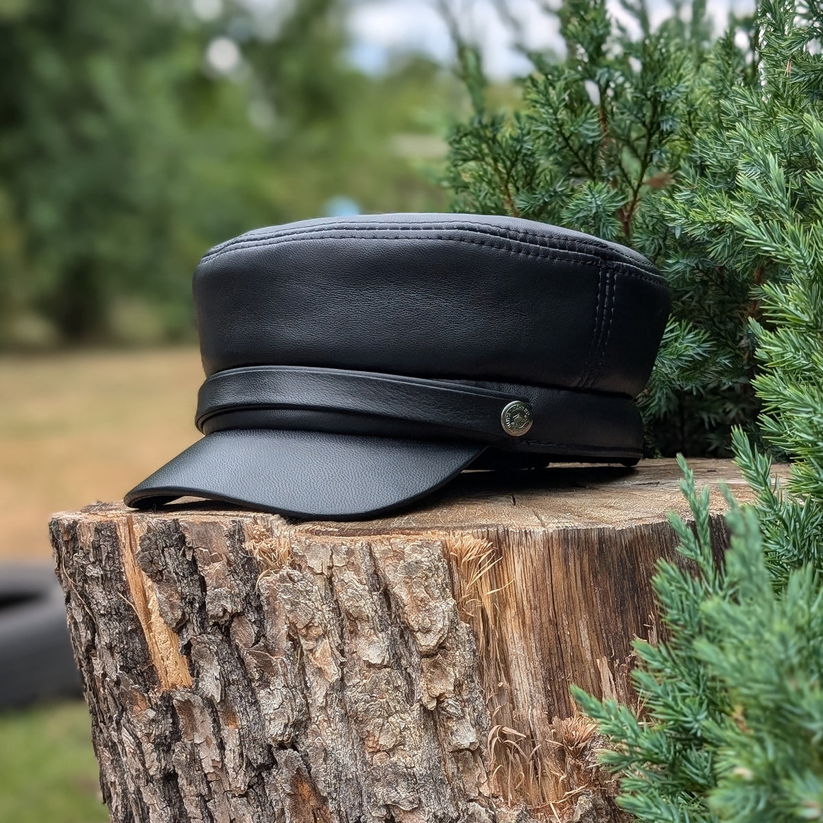 Fisherman Cap in Genuine Leather, Black