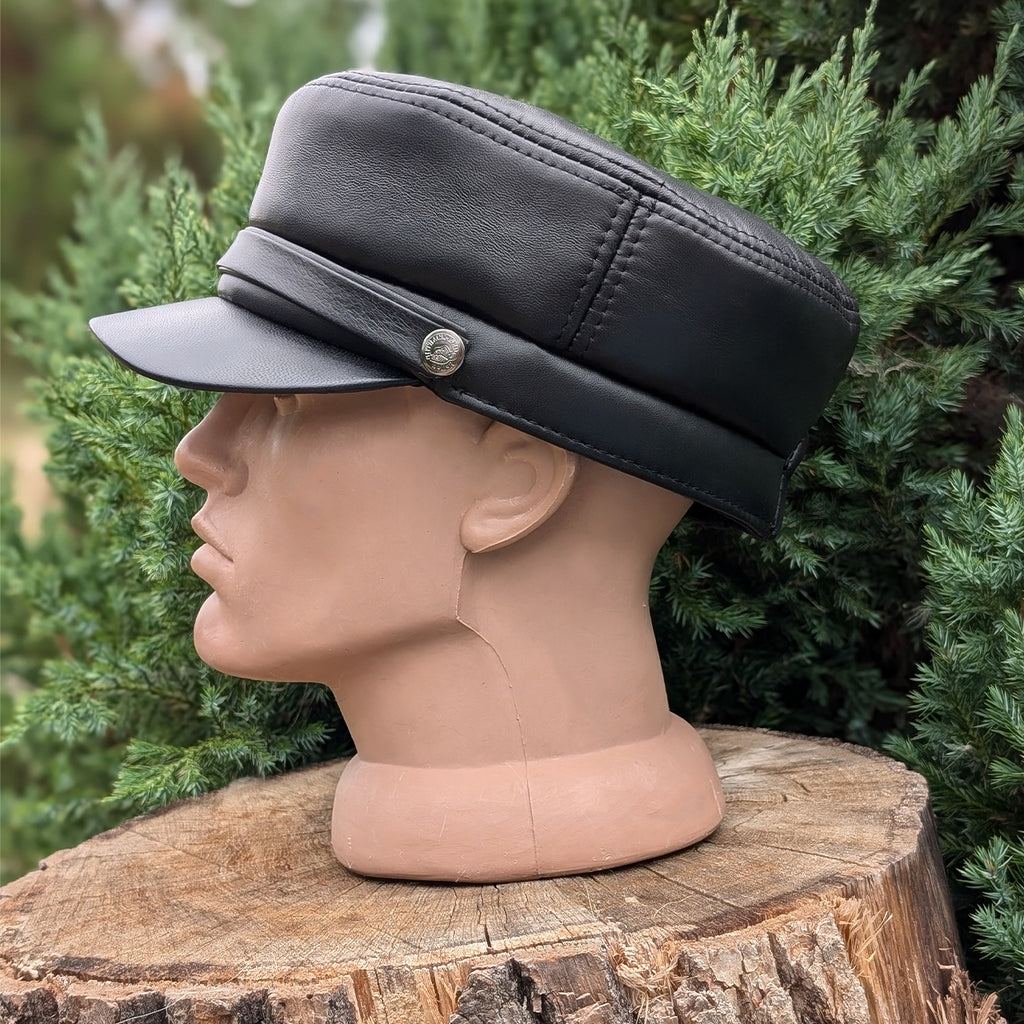 Fisherman Cap in Genuine Leather, Black