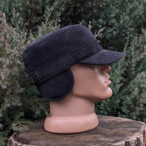 Cadet Cap in Corduroy, Black.