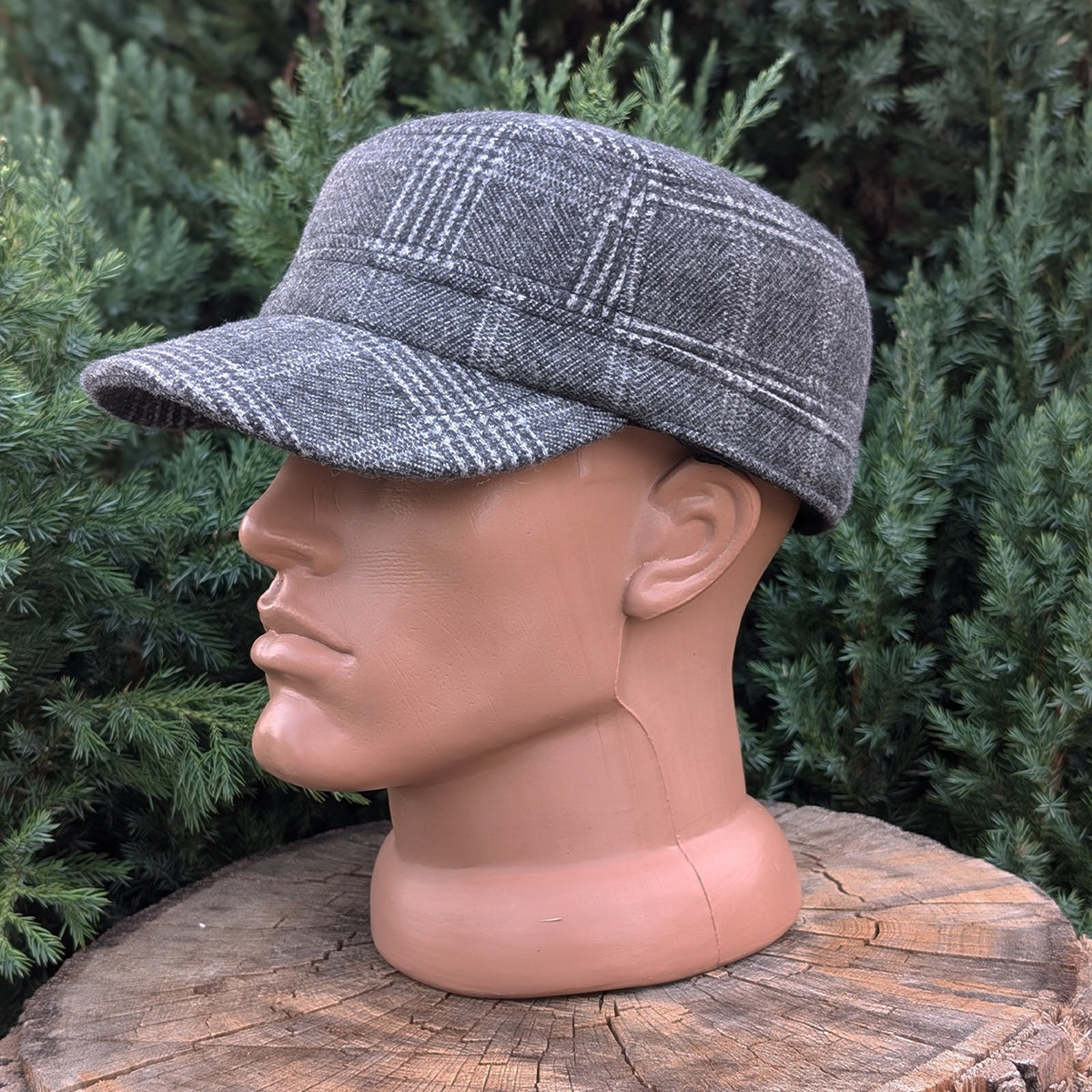Cadet Cap in Tweed, Gray Plaid