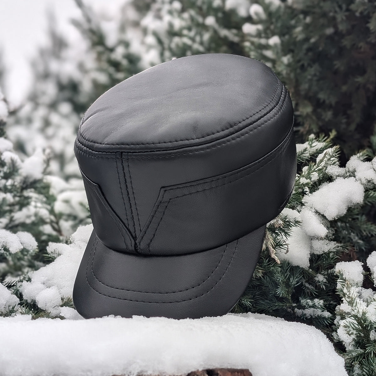 Mazepynka Cap in Genuine Leather, Black