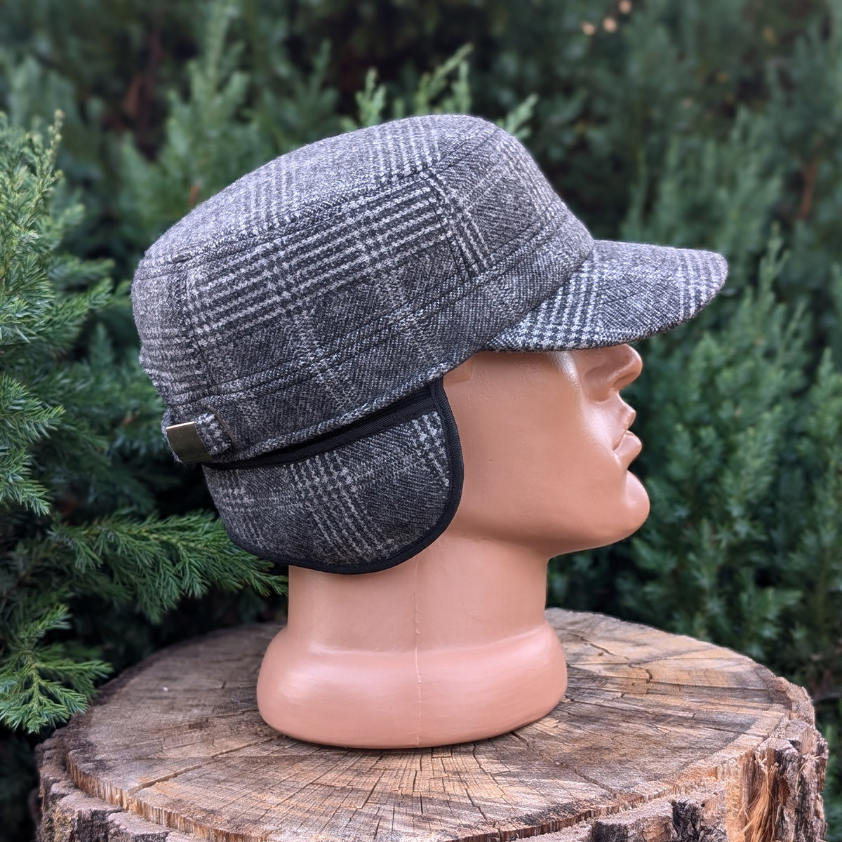 Cadet Cap in Tweed, Gray Plaid