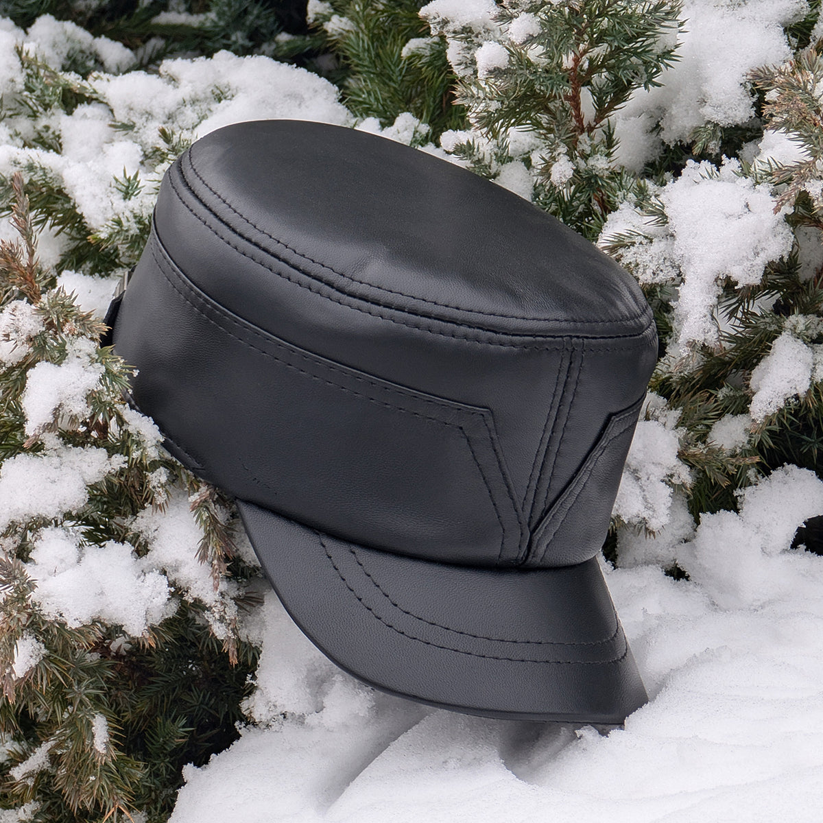 Mazepynka Cap in Genuine Leather, Black