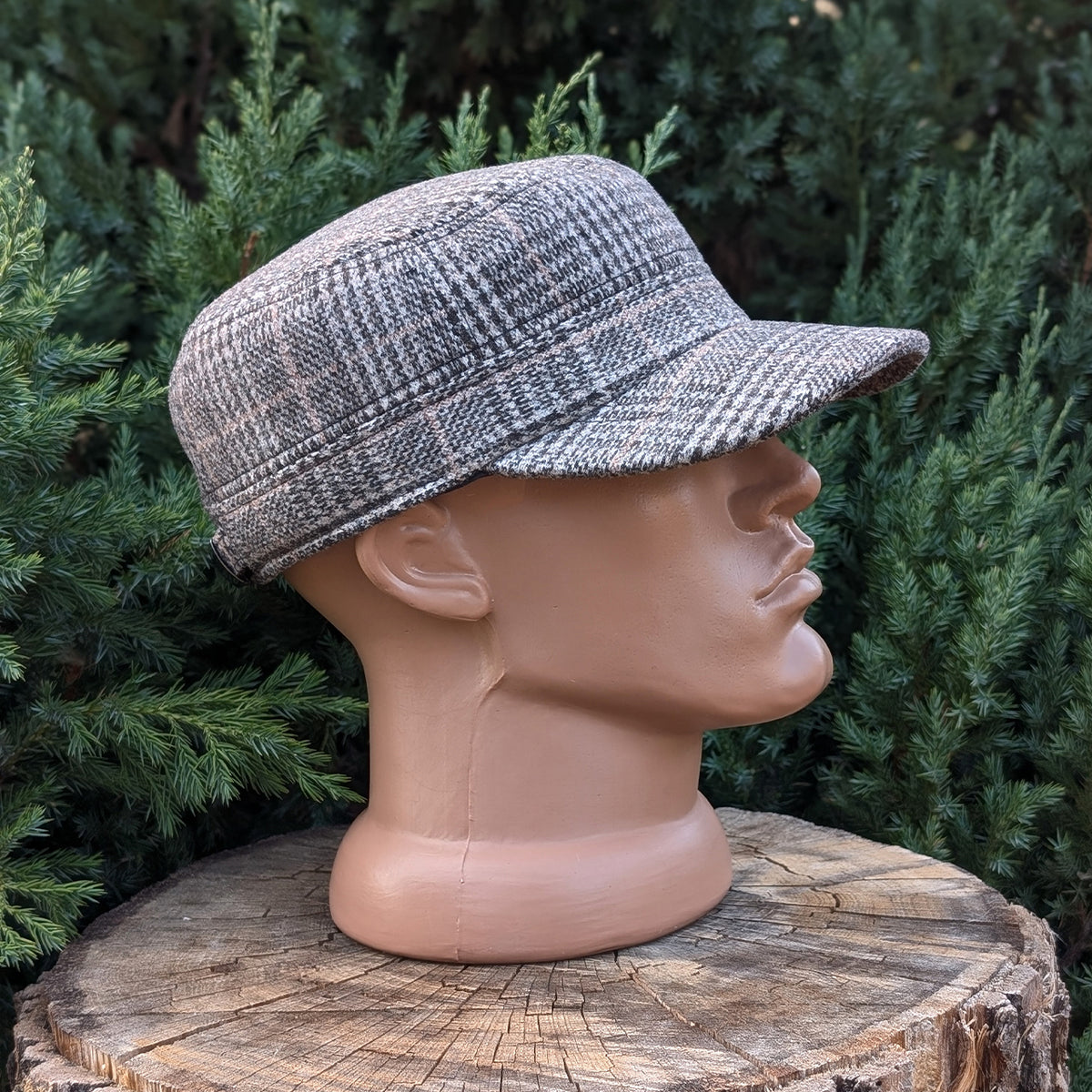 Cadet Cap in Tweed, Beige Plaid